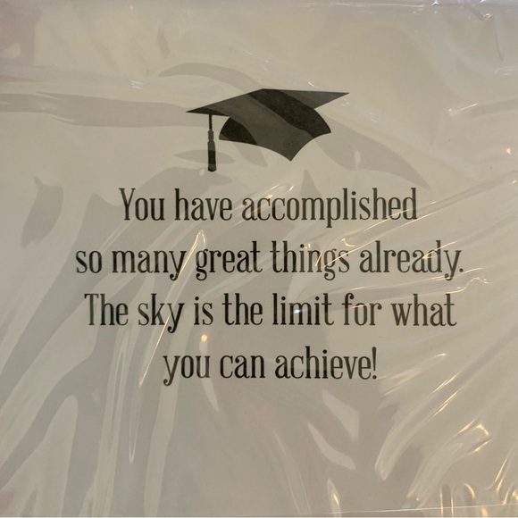 Graduation Cards Variety Pack Lot of 6 Colorful Greetings Cards With Envelopes - Picture 11 of 15